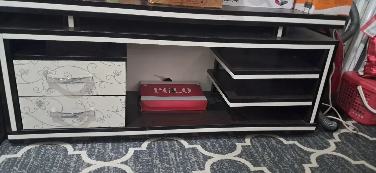 میز تلویزیون تمیز|میز تلویزیون|رشت, جانبازان|دیوار