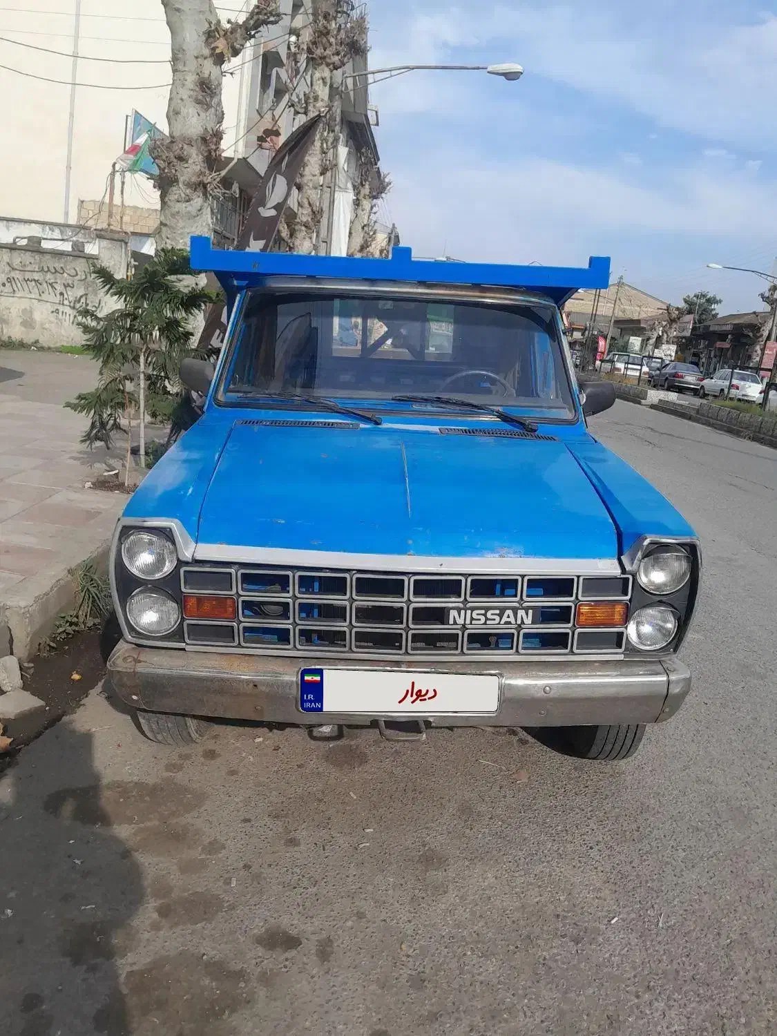 نیسان وانت 81 فابریک|خودرو سواری و وانت|رشت, منظریه|دیوار