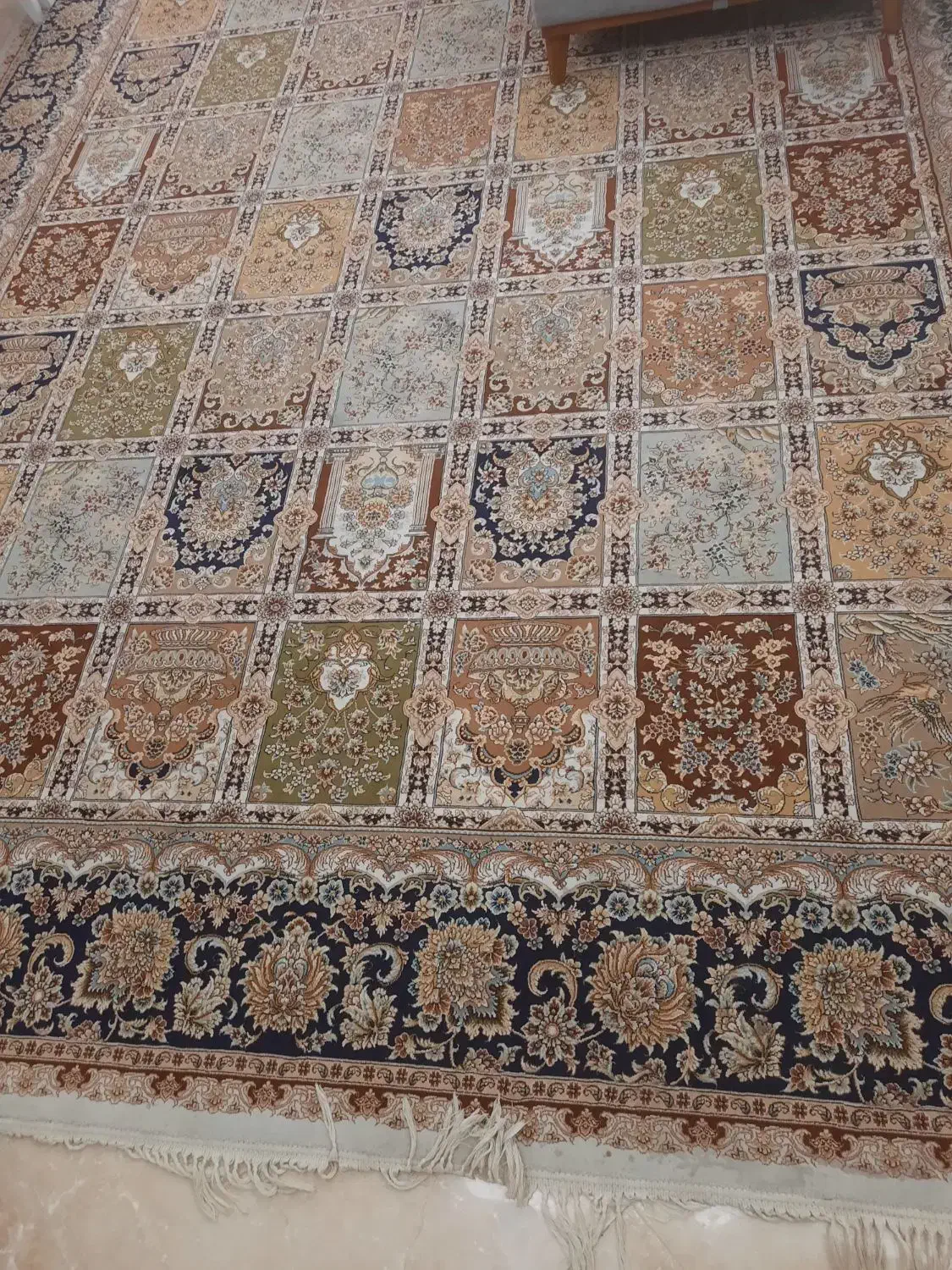 یک تخته فرش ۱۲ متری|فرش|فریدون‌کنار, |دیوار