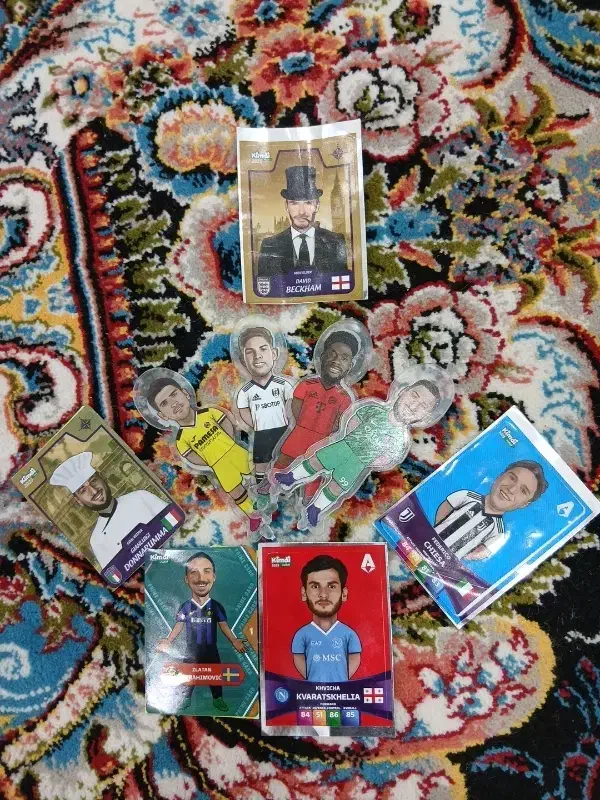 مجسمه و بر چسب رویال  کیمدی|کلکسیون و سرگرمی|مرند, |دیوار