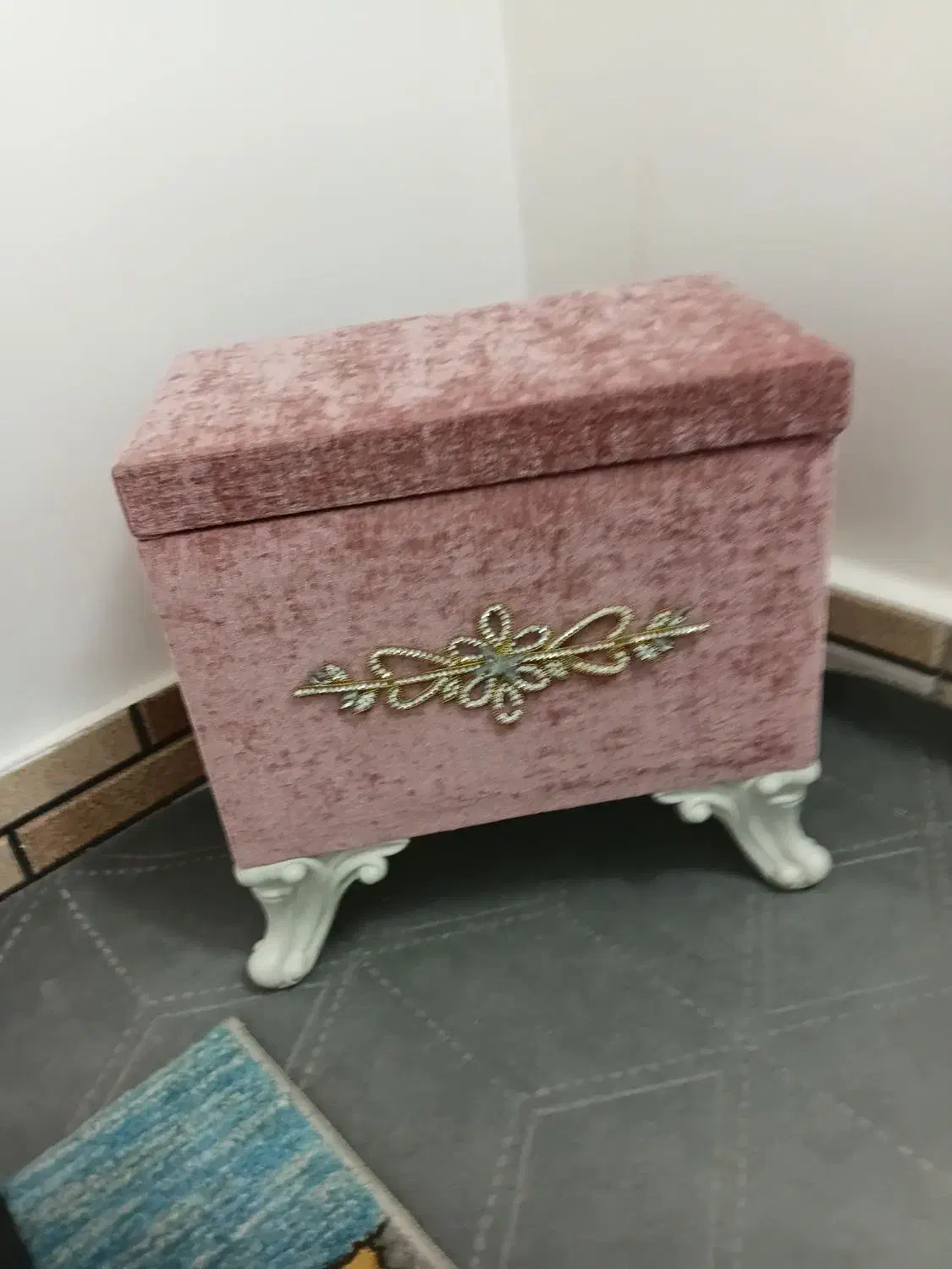 درحدنو|جاکفشی، کمد، دراور|تربت جام, جامرود|دیوار