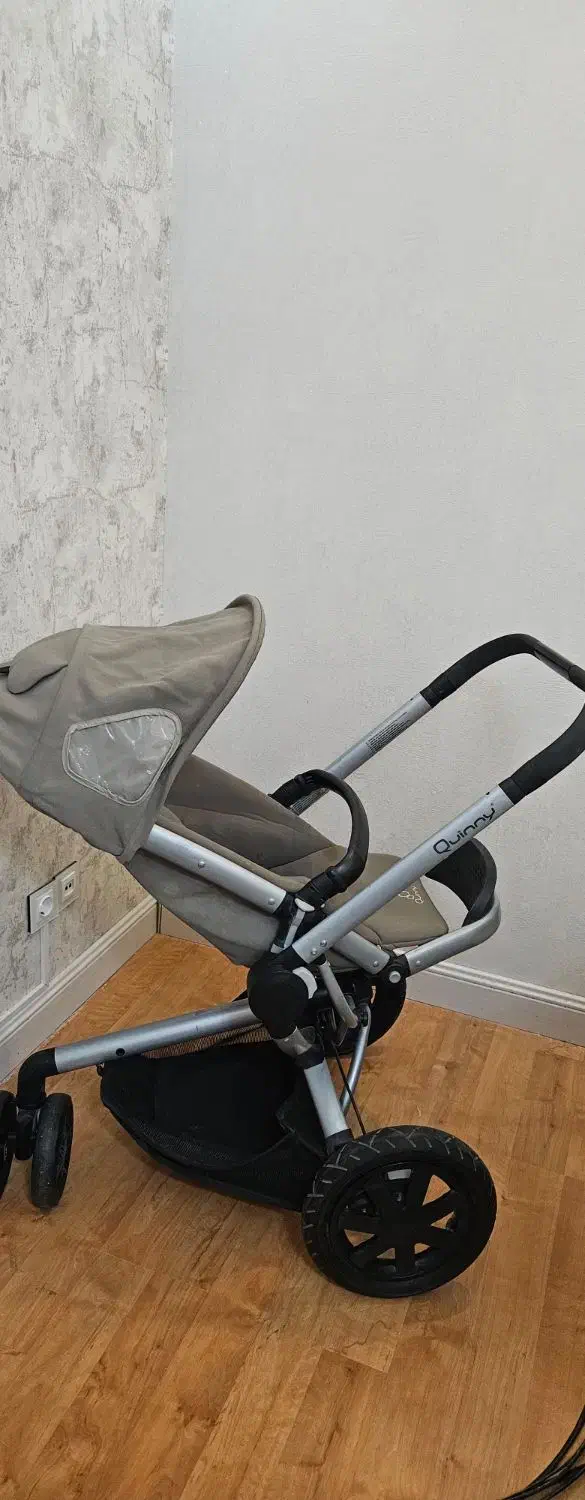 کالسکه Quinny در حد نو|کالسکه و لوازم جانبی|چمران, |دیوار