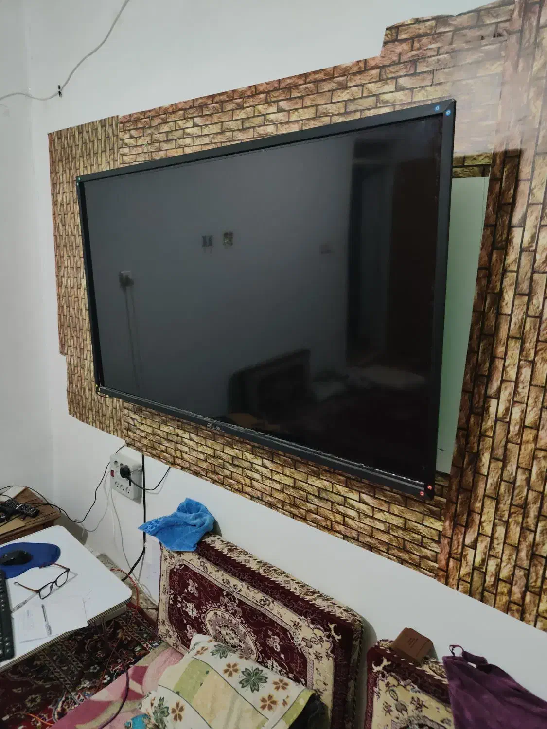 تلویزیون 65 اینچ برند پاناسونیک|تلویزیون و پروژکتور|سنندج, |دیوار