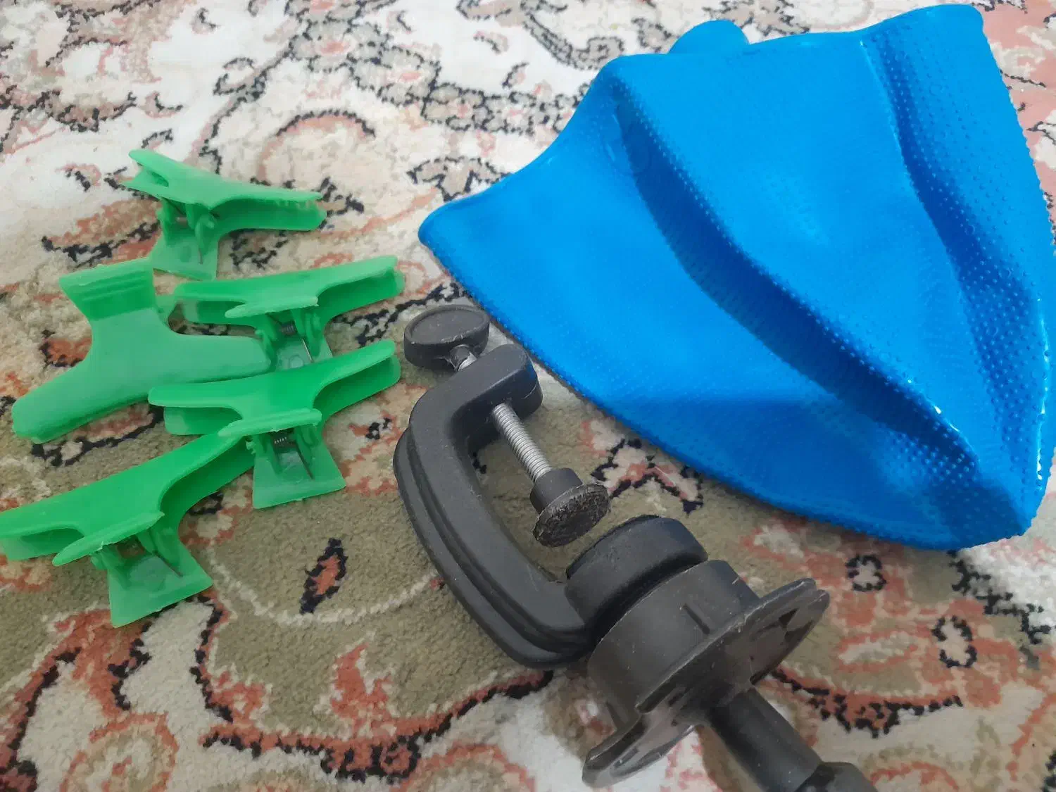 کله مانکن|آرایشگاه و سالن‌های زیبایی|سبزوار, سیادتی|دیوار