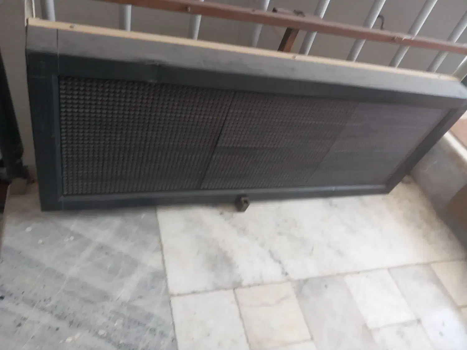 وسایل آرایشگری|آرایشگاه و سالن‌های زیبایی|شاهین‌شهر, شهرک گلدیس|دیوار