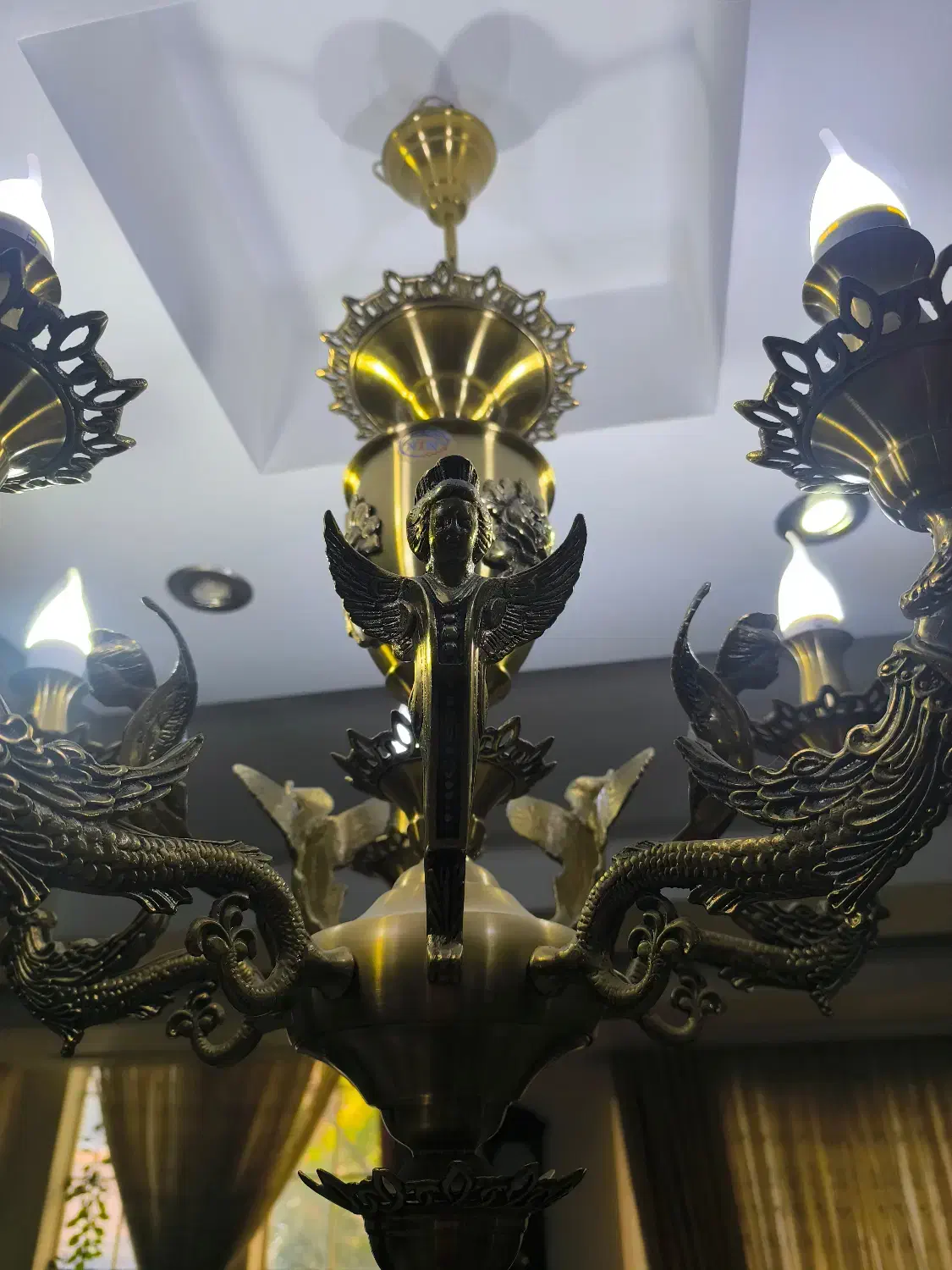 لوستر ۵ شاخه برنزی  (طرح فرشته)|لوستر و چراغ آویز|خرم‌آباد, |دیوار