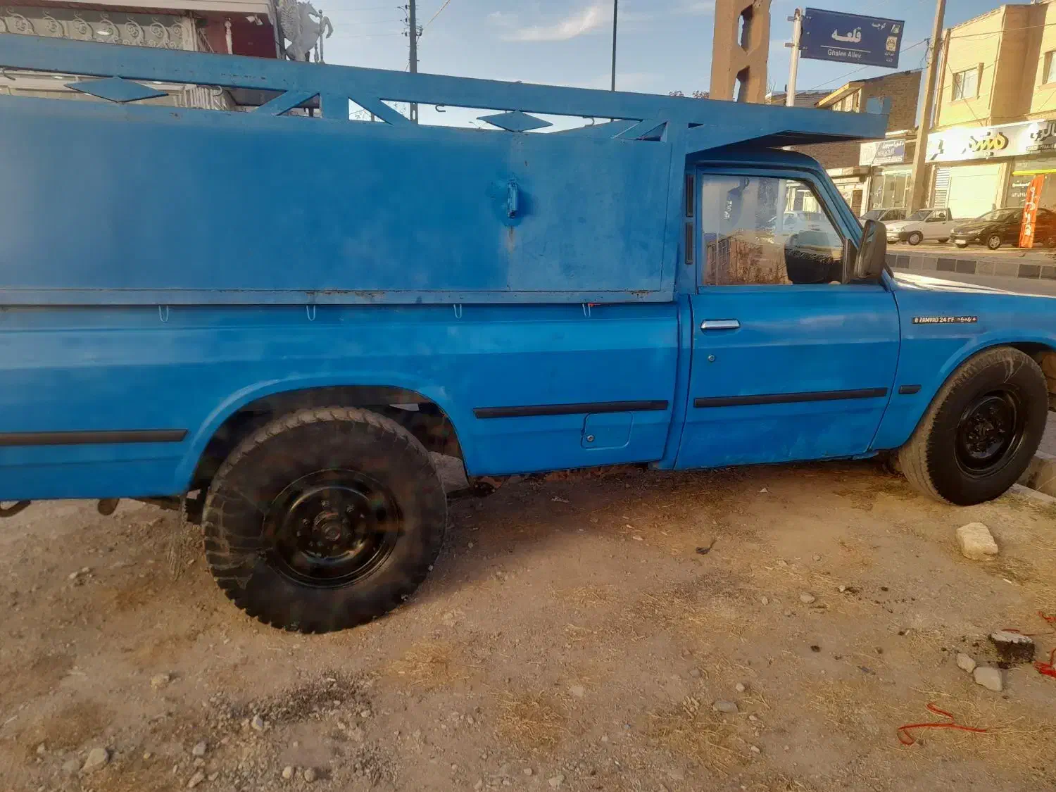 وانت نیسان ۲۴۰۰|خودرو سواری و وانت|رزن, |دیوار