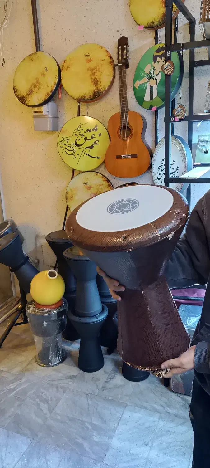 تمپو چدن دولب|سازهای سنتی|شیراز, سیلو|دیوار