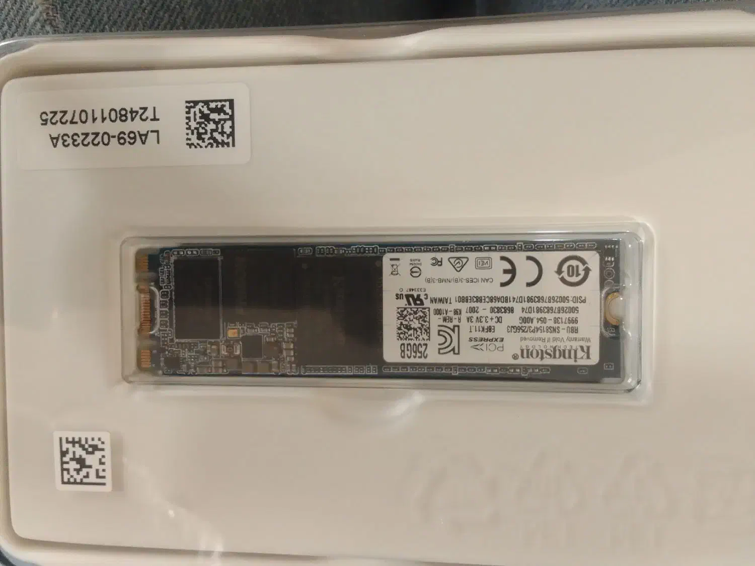 رو 8گیگ ddr4 لب تاب|قطعات و لوازم جانبی رایانه|تهران, میدان ولیعصر|دیوار