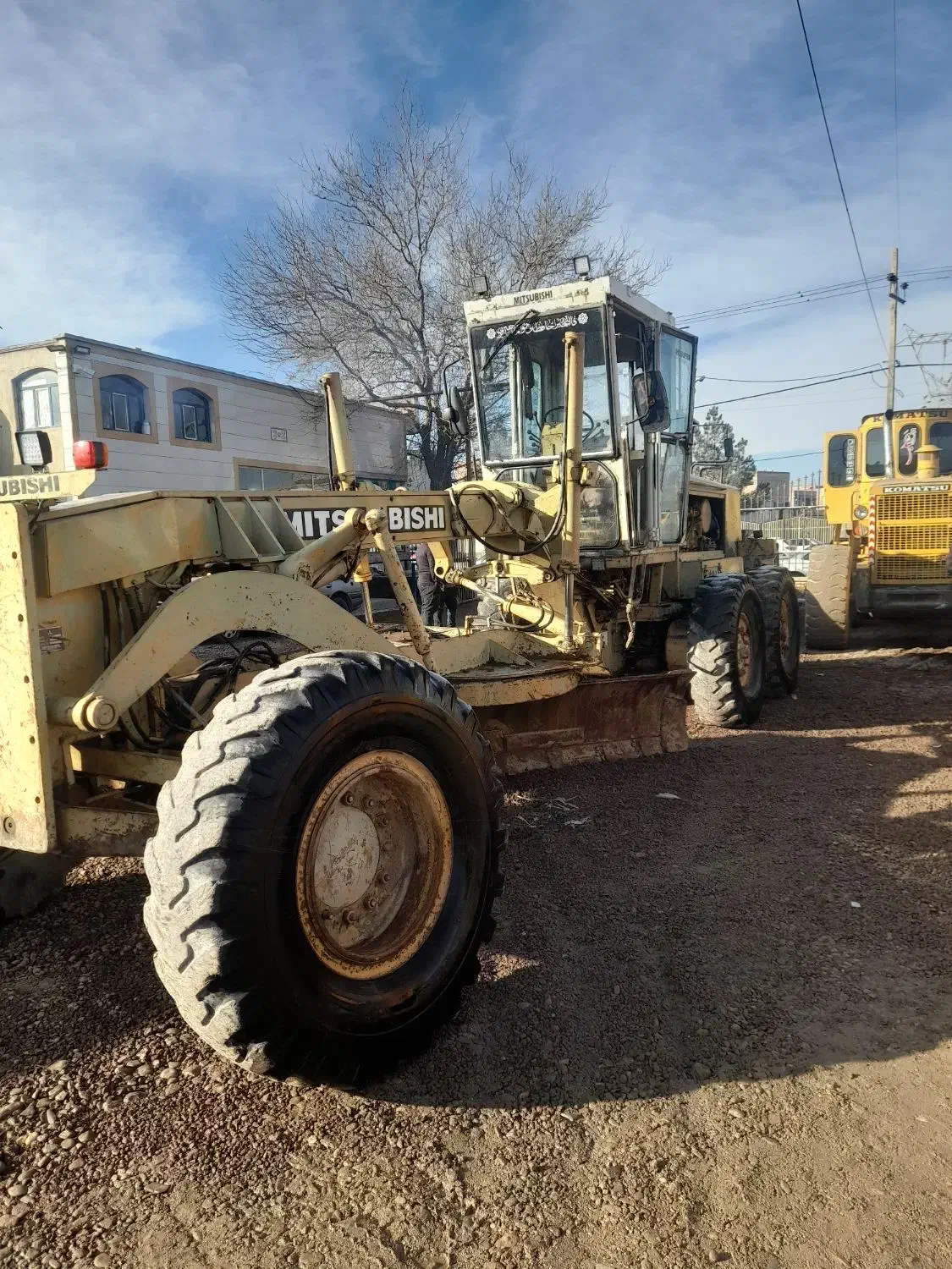 گریدر میتسوبیشی 500 اتاق فابریک درحد|خودرو سنگین|اسلام‌شهر, مظفریه|دیوار