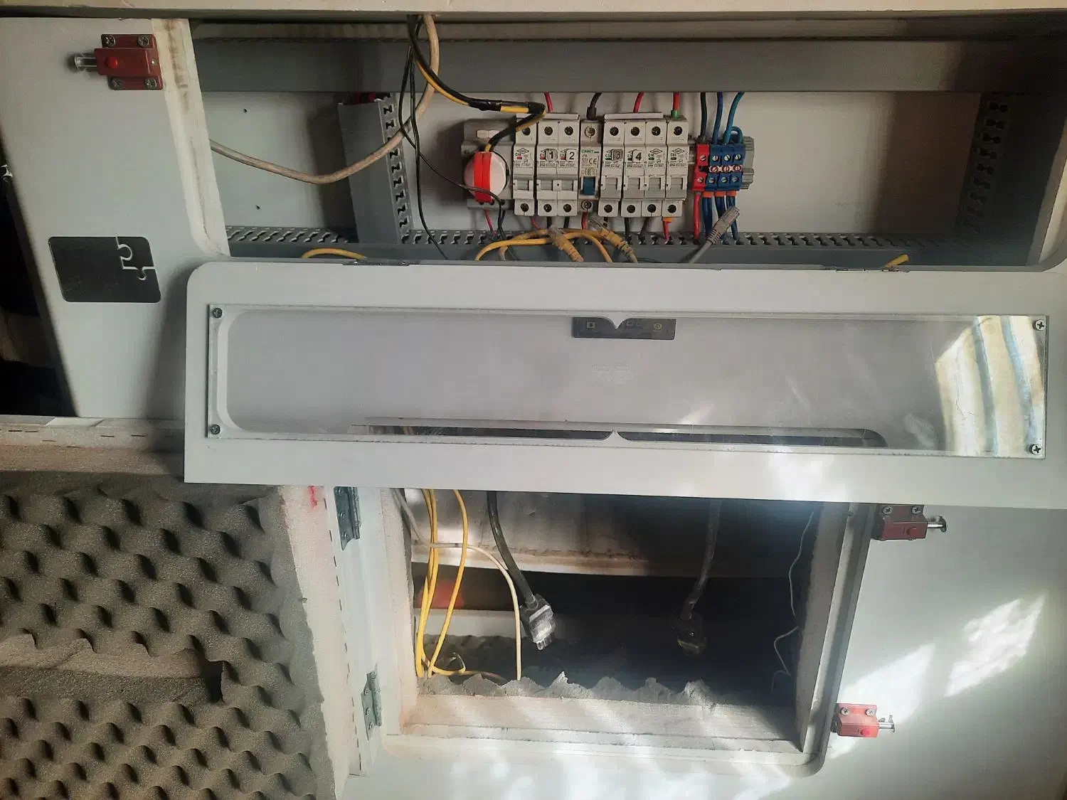 سایلنت باکس چهار ظرفیته|قطعات و لوازم جانبی رایانه|خمینی‌شهر, |دیوار