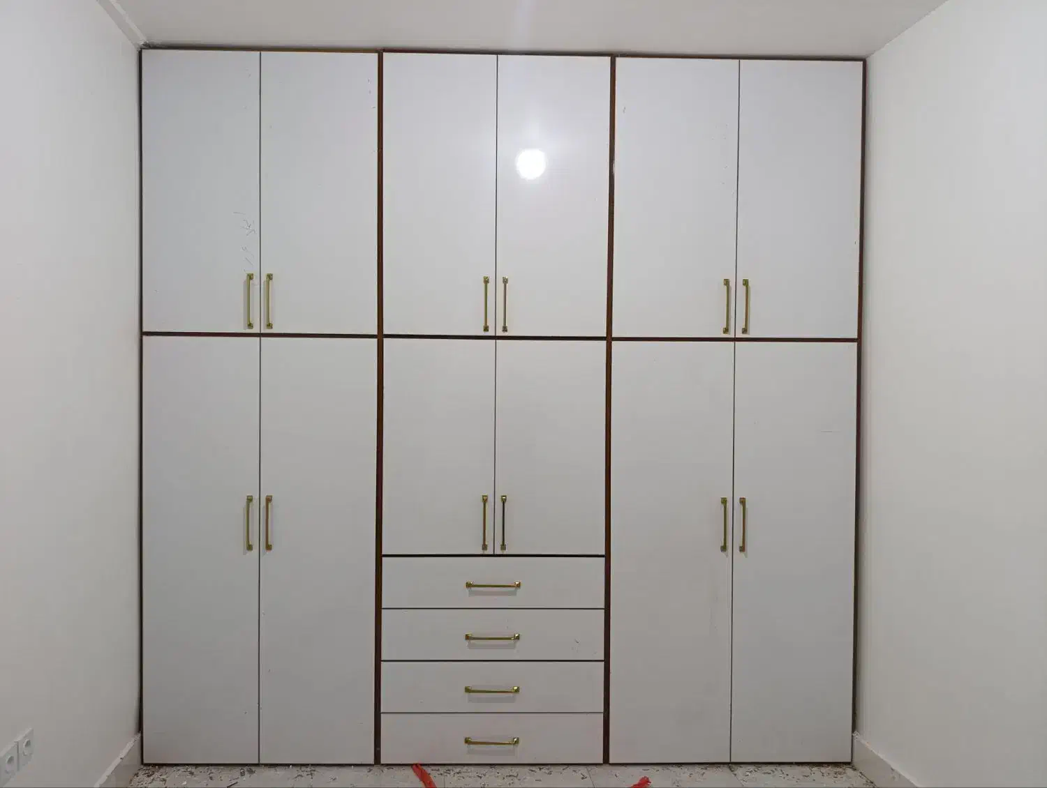 کمد دیواری، قفسه مغازه، دکور طلا فروشی|مبلمان خانگی و میز عسلی|قم, قلعه کامکار|دیوار