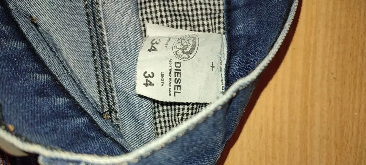 تعدادی و سا یل|لباس|داراب, |دیوار