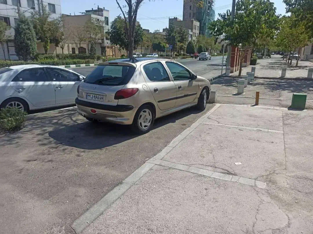 پژو ۲۰۶ تیپ ۲ مدل ۸۳|خودرو سواری و وانت|مشهد, اقبال|دیوار