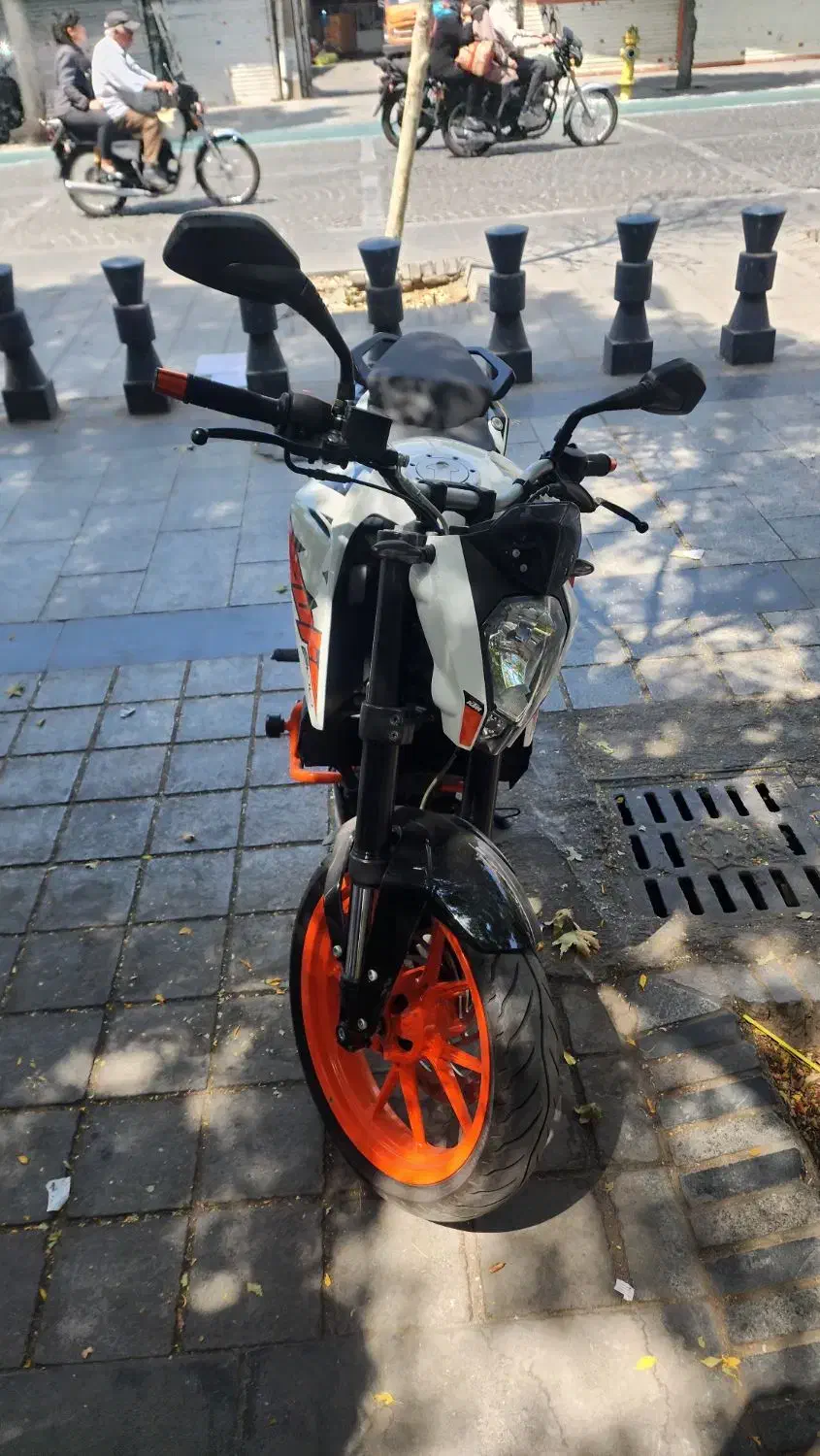 ktmدوک اتریشی 200...کم کار کرد مشابه صفر|موتورسیکلت|تهران, بازار|دیوار