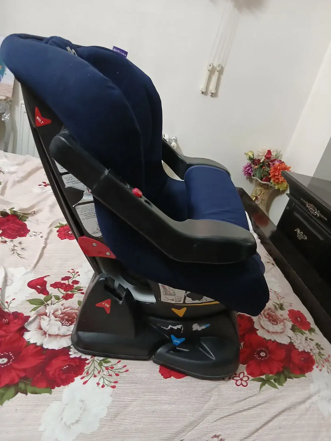 صندلی ماشین کودک|تخت و صندلی بچه|اصفهان, کوی گلزار|دیوار