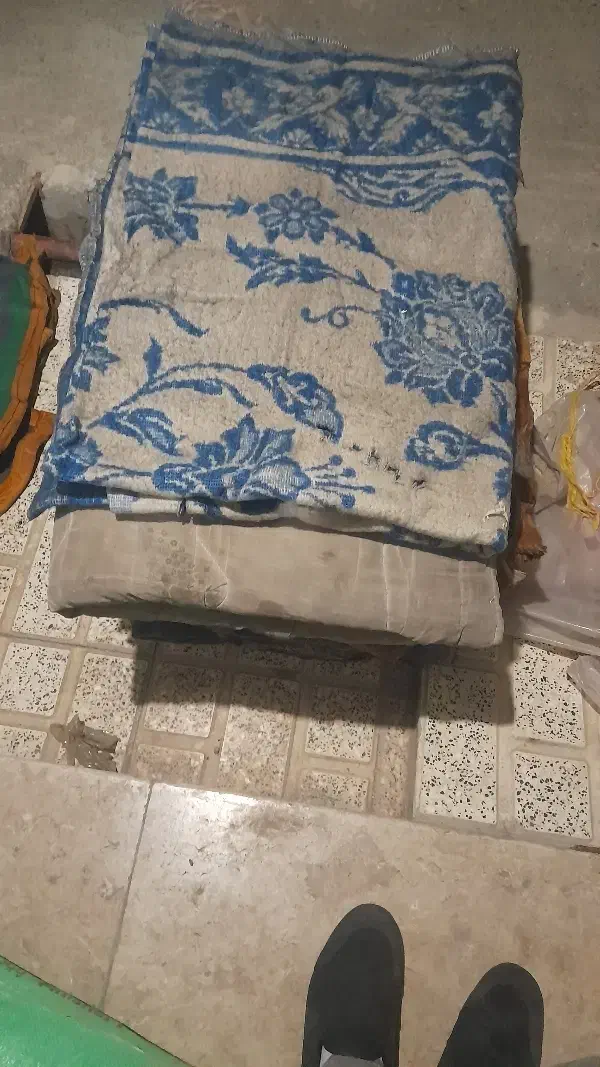 پتو اثاثیه اثباب کشی مبلی|رختخواب، بالش، پتو|رباطکریم, شترخوار|دیوار