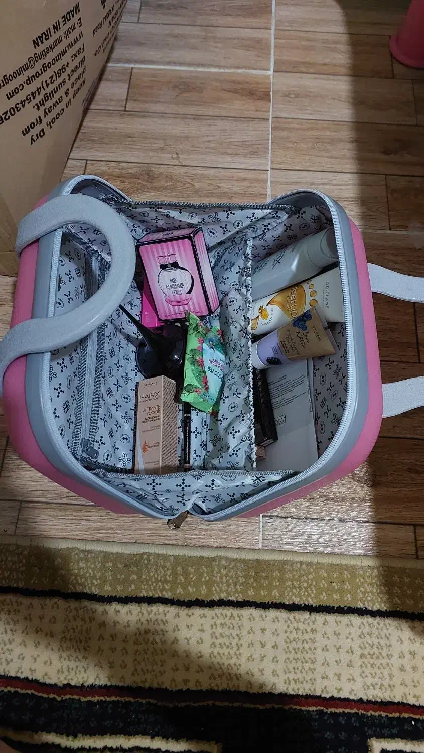 چمدان لوازم آرایشی و گریم|کیف، کفش، کمربند|ساری, |دیوار