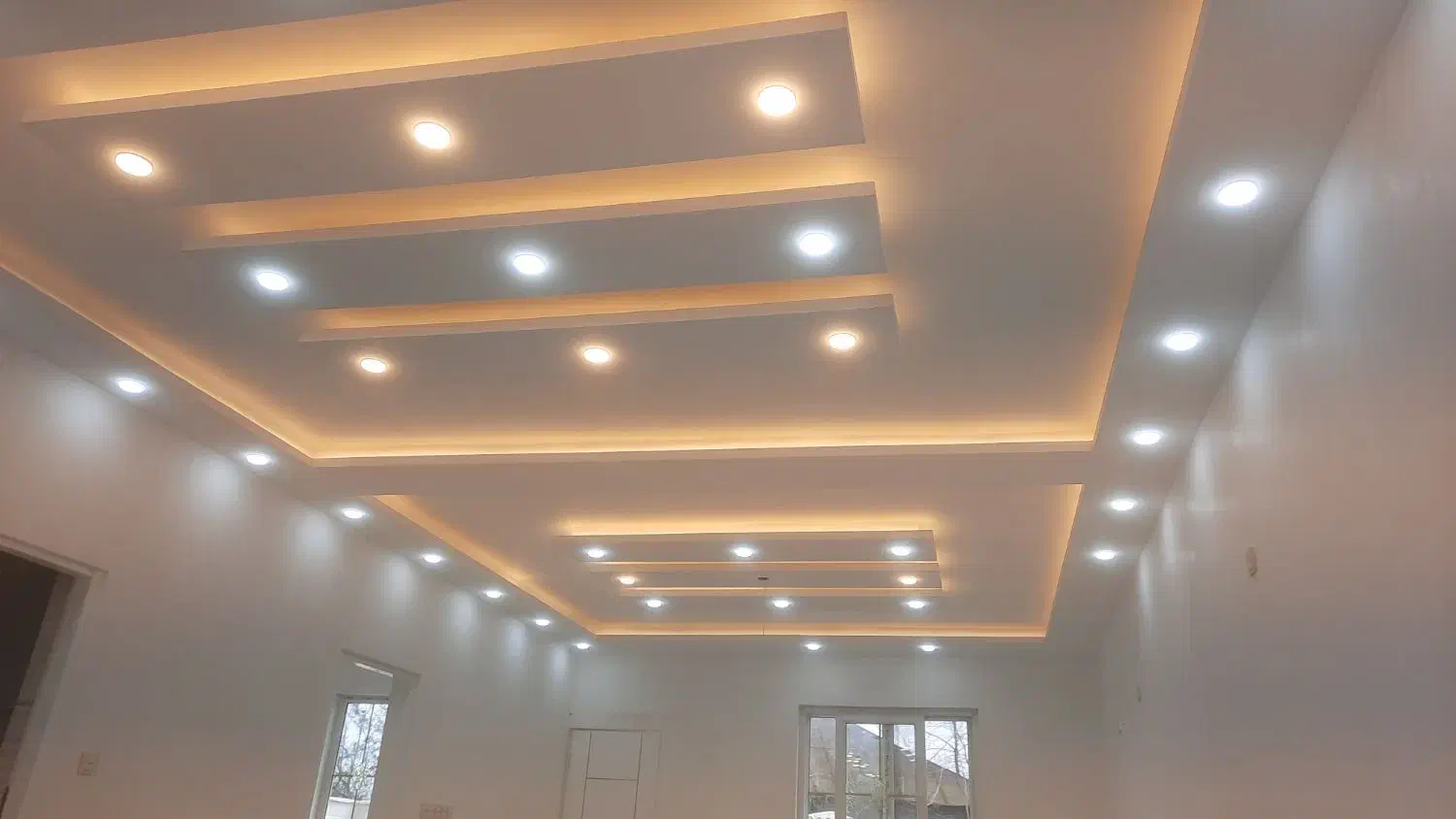 نقاشی ساختمان|استخدام معماری، عمران و ساختمانی|آستانه اشرفیه, |دیوار