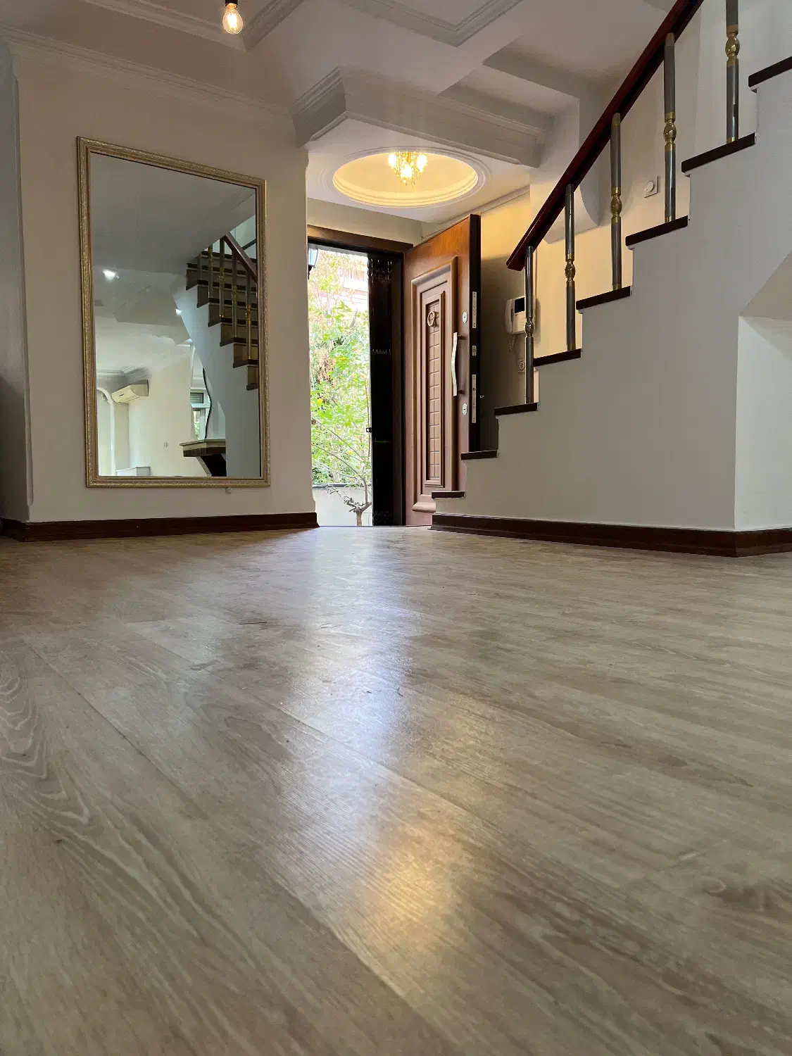 ۱۵۰متر ویلایی دربست الهیه (لوکس)|اجارهٔ خانه و ویلا|تهران, الهیه|دیوار