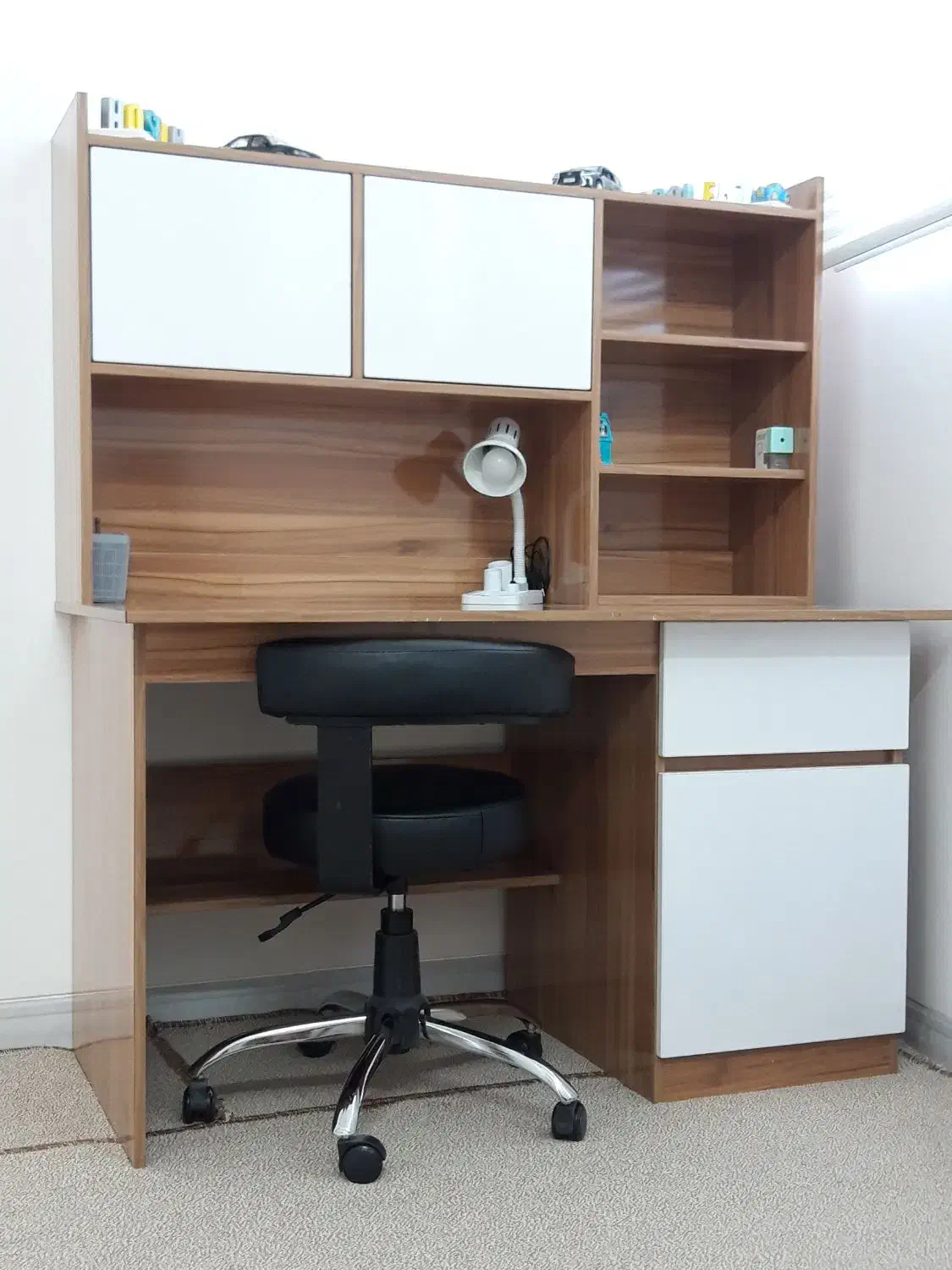 سلام میز تحریر تمام ام دی اف|میز تحریر و کامپیوتر|اردکان, |دیوار