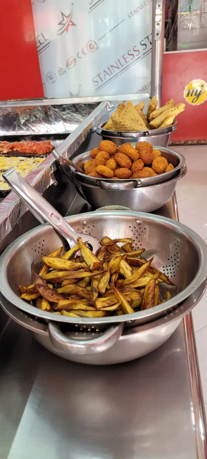 کارگر ساده فلافلی|استخدام خدمات فروشگاه و رستوران|تهران, ترمینال غرب|دیوار