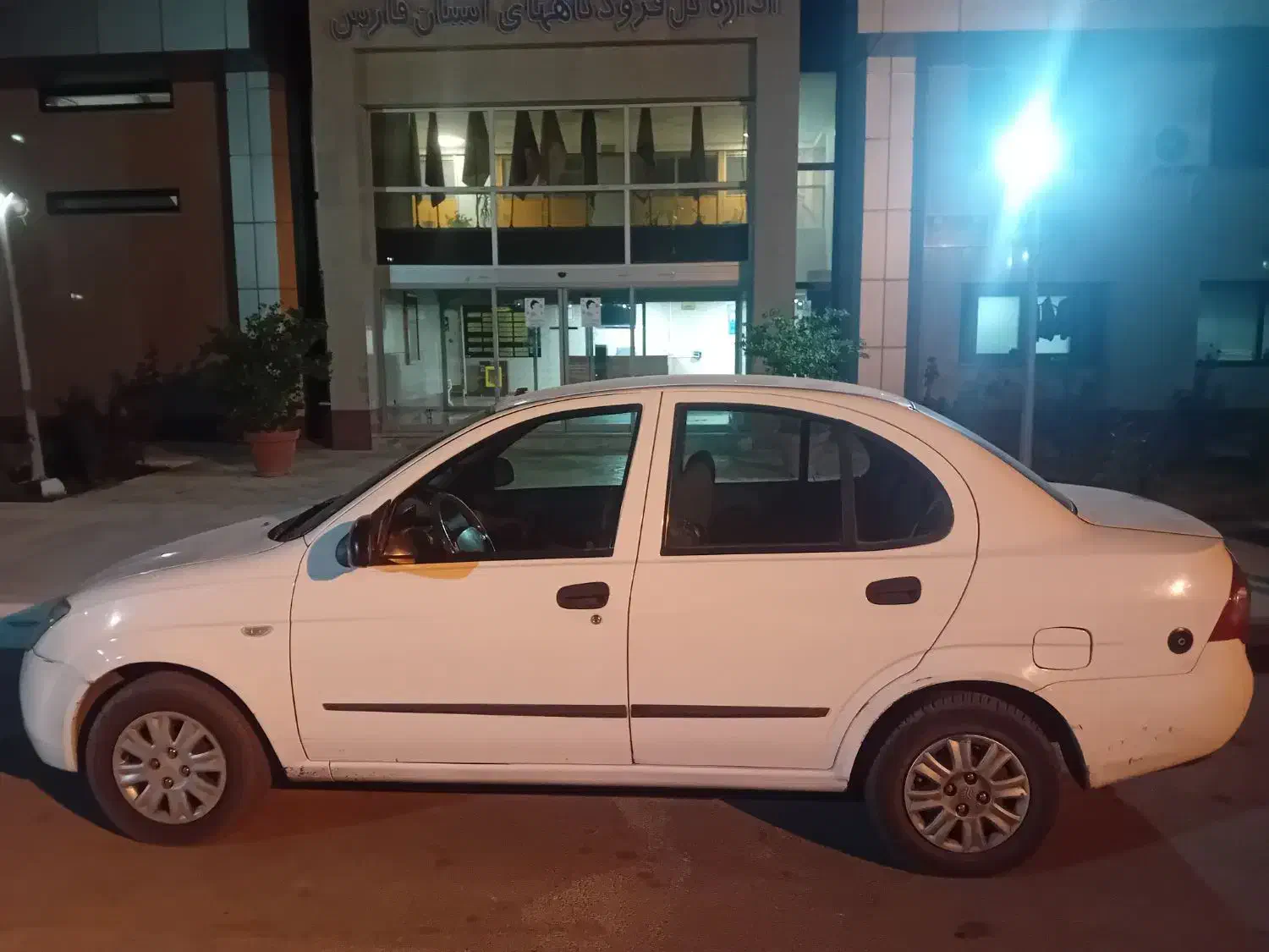 تیبا مدل ۱۳۹۶|خودرو سواری و وانت|شیراز, کوشک میدان|دیوار
