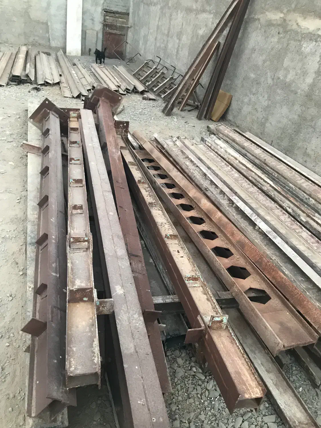 اهن جفت|عمده‌فروشی|نیشابور, مبارکه|دیوار