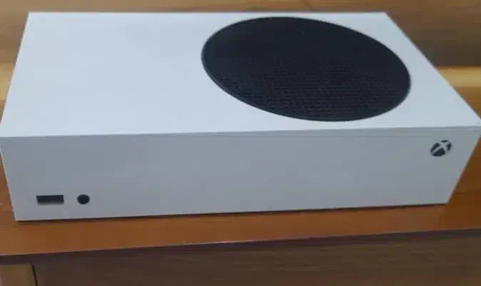 xbox series s با تعداد زیادی بازی|کنسول، بازی ویدئویی و آنلاین|بوشهر, |دیوار