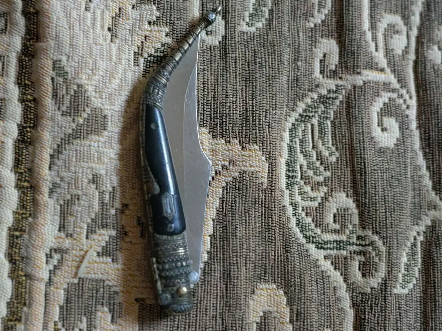 چاقو ارمنی|کوهنوردی و کمپینگ|کرمانشاه, |دیوار