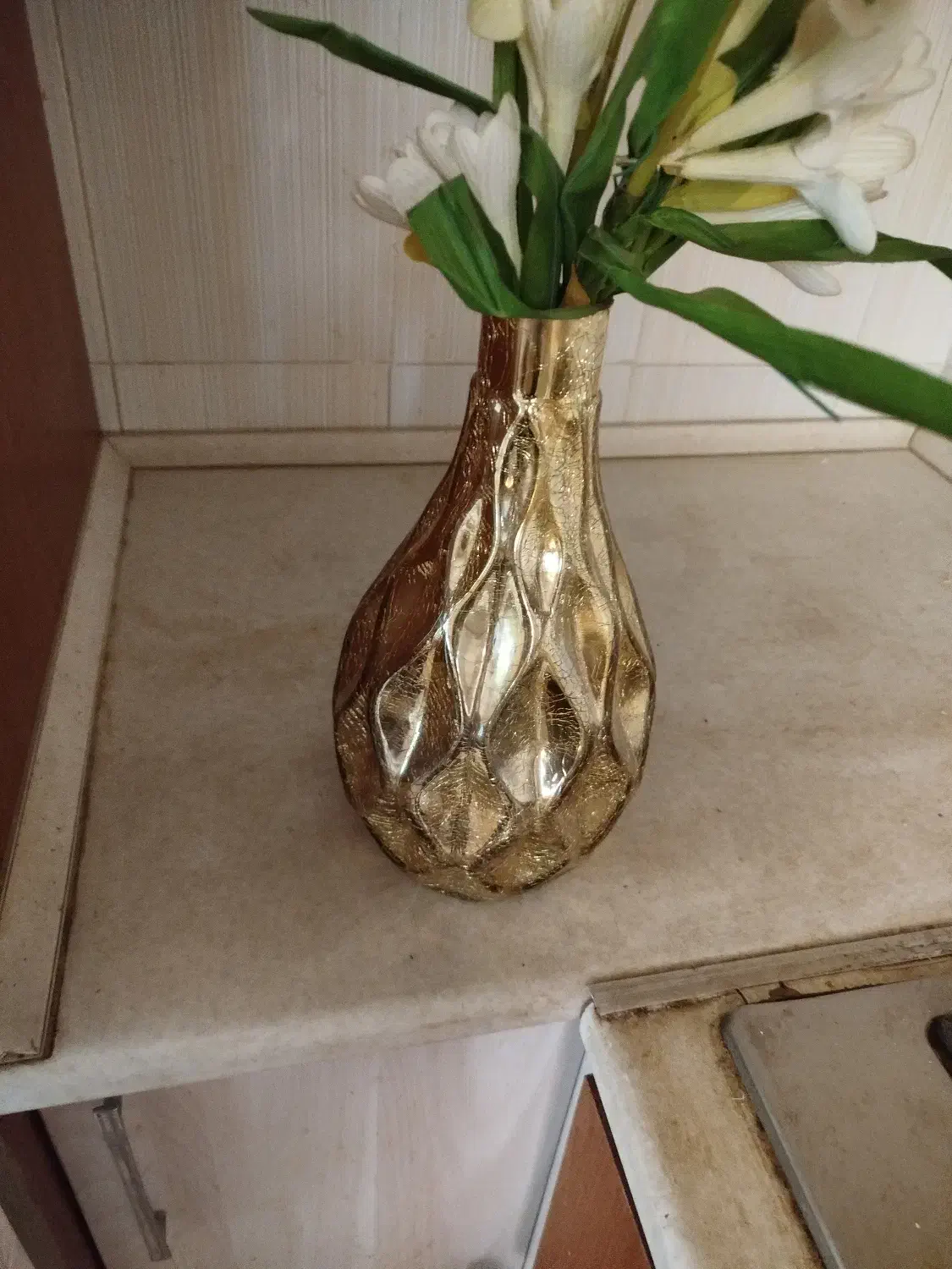 گلدان طلایی رومیزی|صنایع دستی و سایر لوازم تزئینی|هشتگرد, فاز ۷ مهستان|دیوار