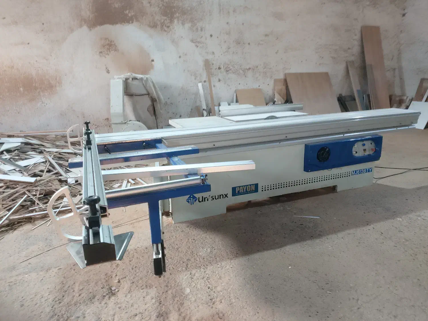 لبه چسبان و دورکن|ماشین‌آلات صنعتی|نوشهر, |دیوار