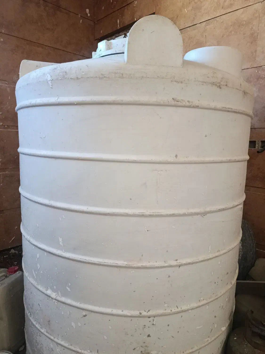 تانکر ۲۰۰۰لیتری درحد نو ضد جلبک|مصالح و تجهیزات ساختمان|زاهدان, |دیوار