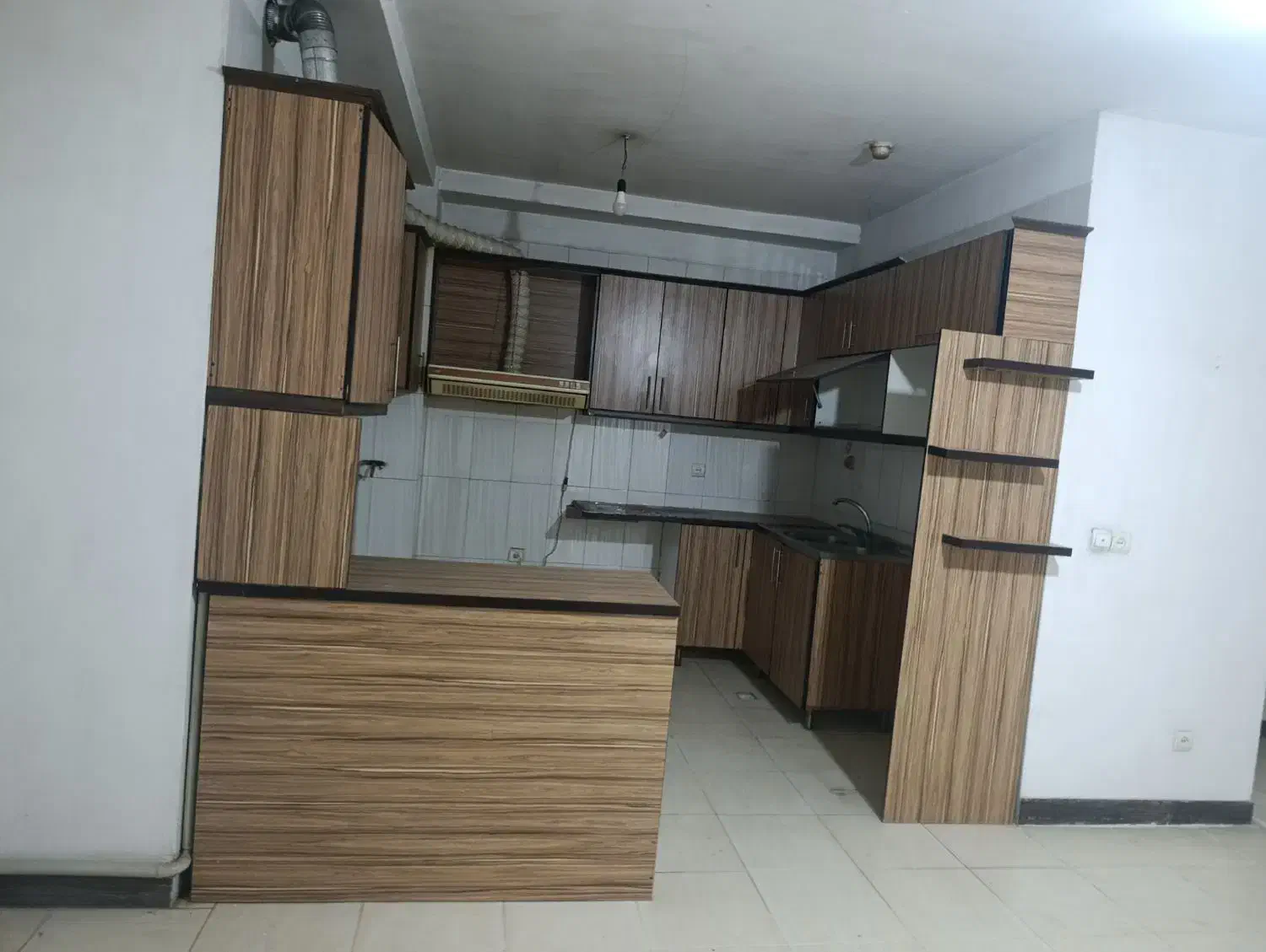 خانه بسیار تمیز|اجارهٔ آپارتمان|اسلام‌شهر, شهرک سالور|دیوار