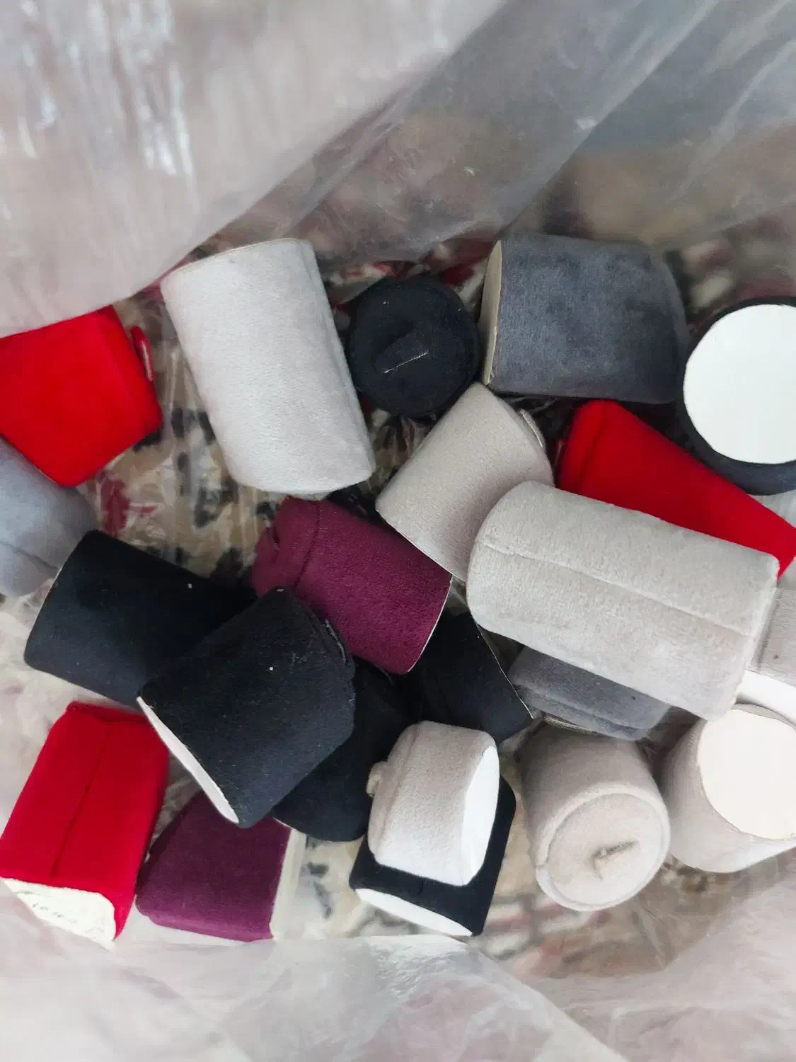 انواع استند و مانکن و جعبه ی ویترینی|فروشگاه و مغازه|سنندج, |دیوار