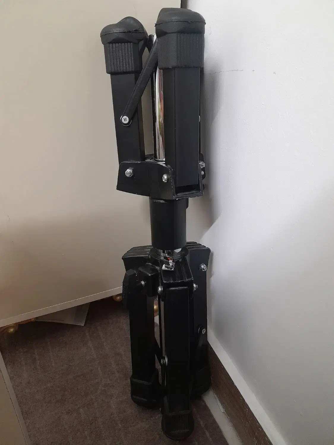 پایه سناتور|درام و پرکاشن|همدان, |دیوار