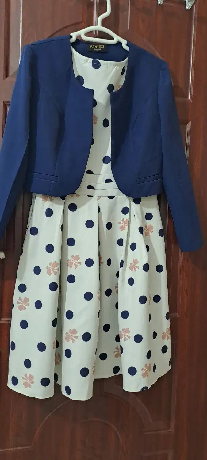 لباس سایز۴۰یک بار تن خورده|لباس|بوئین زهرا, |دیوار