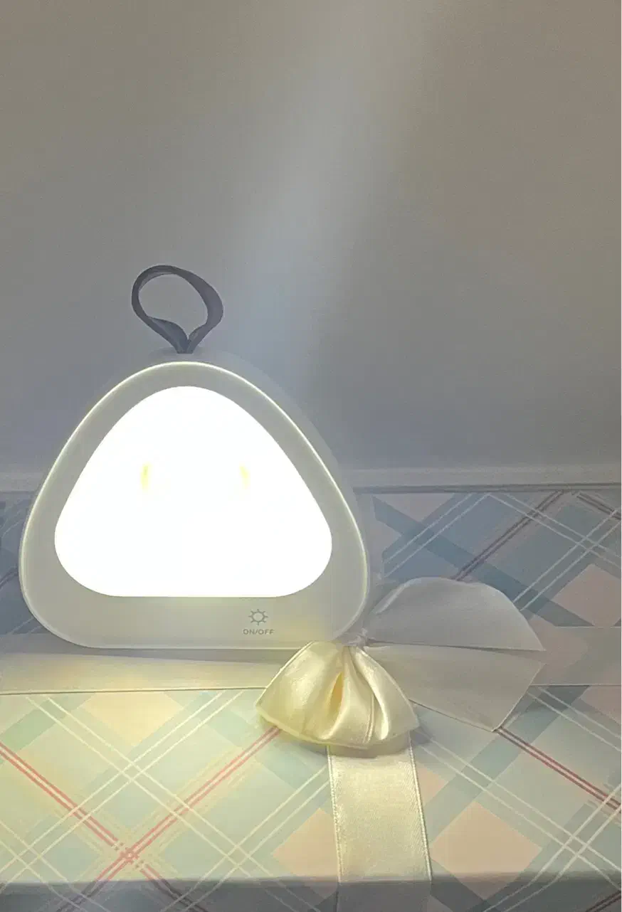 چراغ خواب خارجی آکبند|چراغ خواب و آباژور|تبریز, |دیوار