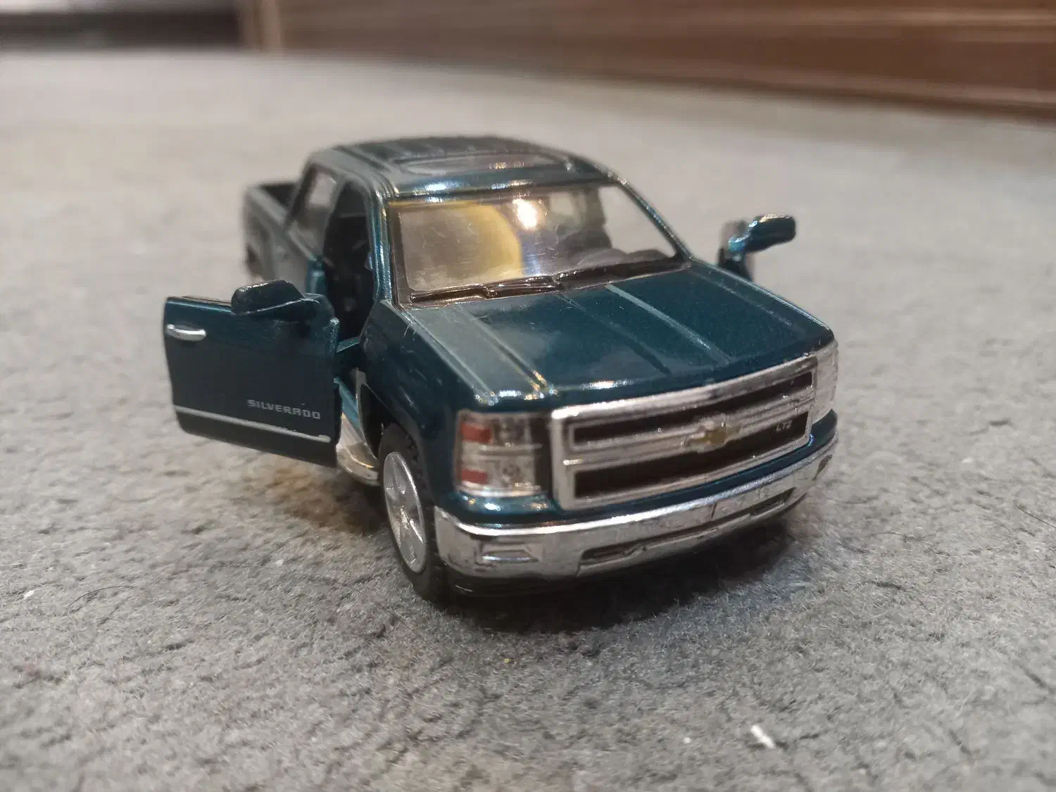 ماشین اسباب بازی فلزی وانت Chevrolet|اسباببازی|قائمشهر, |دیوار