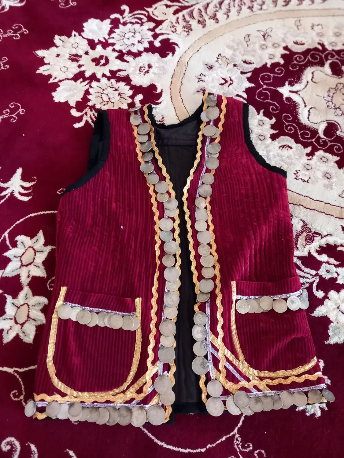 جلیقه|لباس|فیروزآباد (لرستان), |دیوار