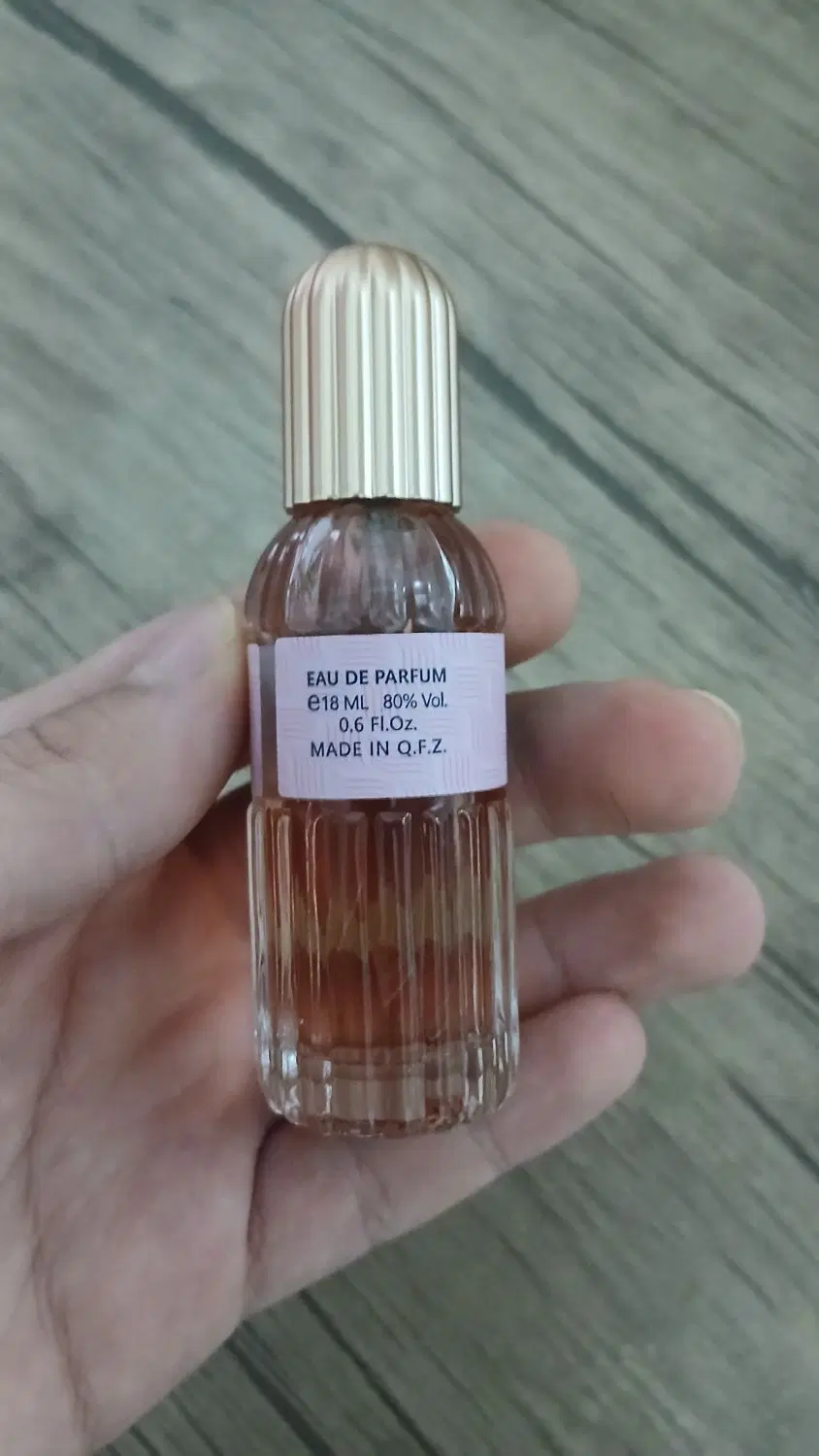 عطر|آرایشی، بهداشتی، درمانی|گنبد کاووس, |دیوار