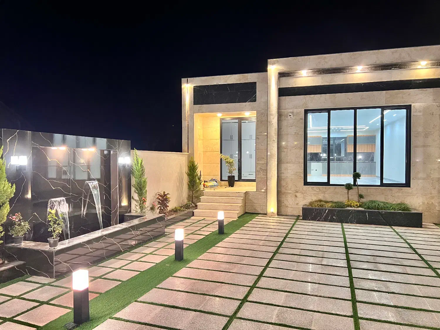 مدرن ساحلی/ویو بی نظیر/تاپ لوکیشن/زیباکنار لشت نشا|فروش خانه و ویلا|رشت, سعدی (تختی)|دیوار