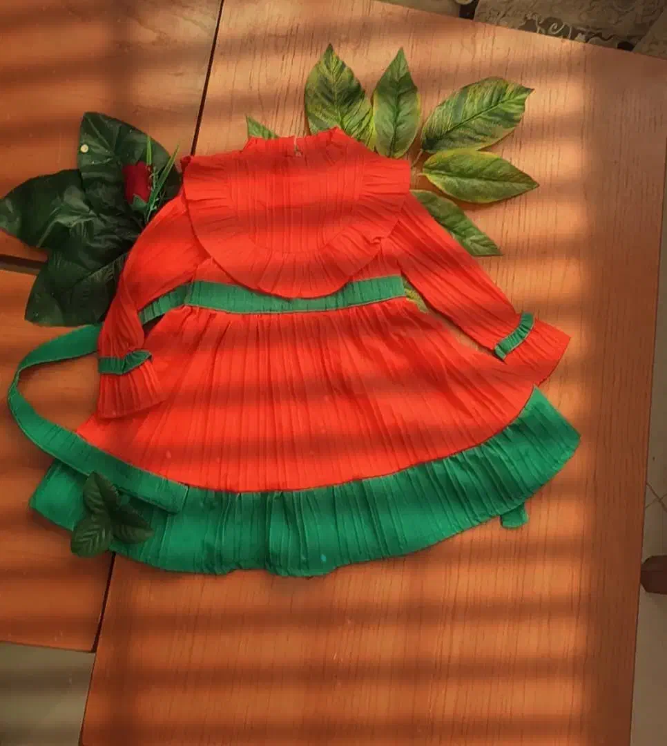 لباس یلدایی دخترانه|کفش و لباس بچه|هشتگرد, شهرک آفتاب|دیوار