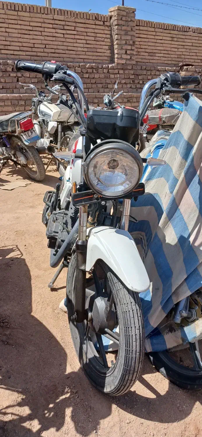 موتور کی وی مدل 98 تصادفی|موتورسیکلت|اردکان, |دیوار