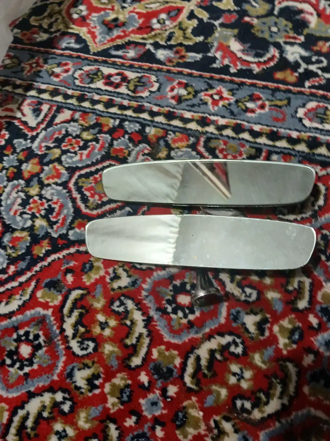 اینه جلو|آینه|سنندج, |دیوار