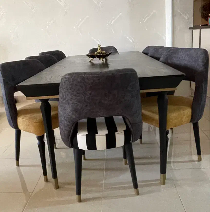 میز ناهارخوری 8نفره چوب راش مشکی در حد نو|میز و صندلی غذاخوری|قزوین, |دیوار