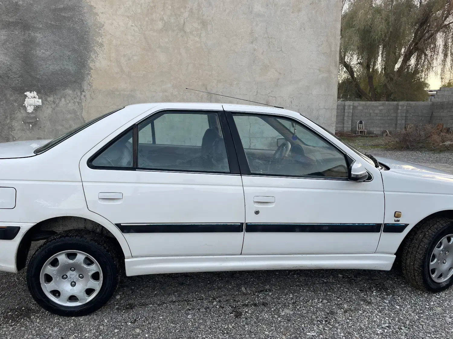 پارس|خودرو سواری و وانت|رودخانه, |دیوار