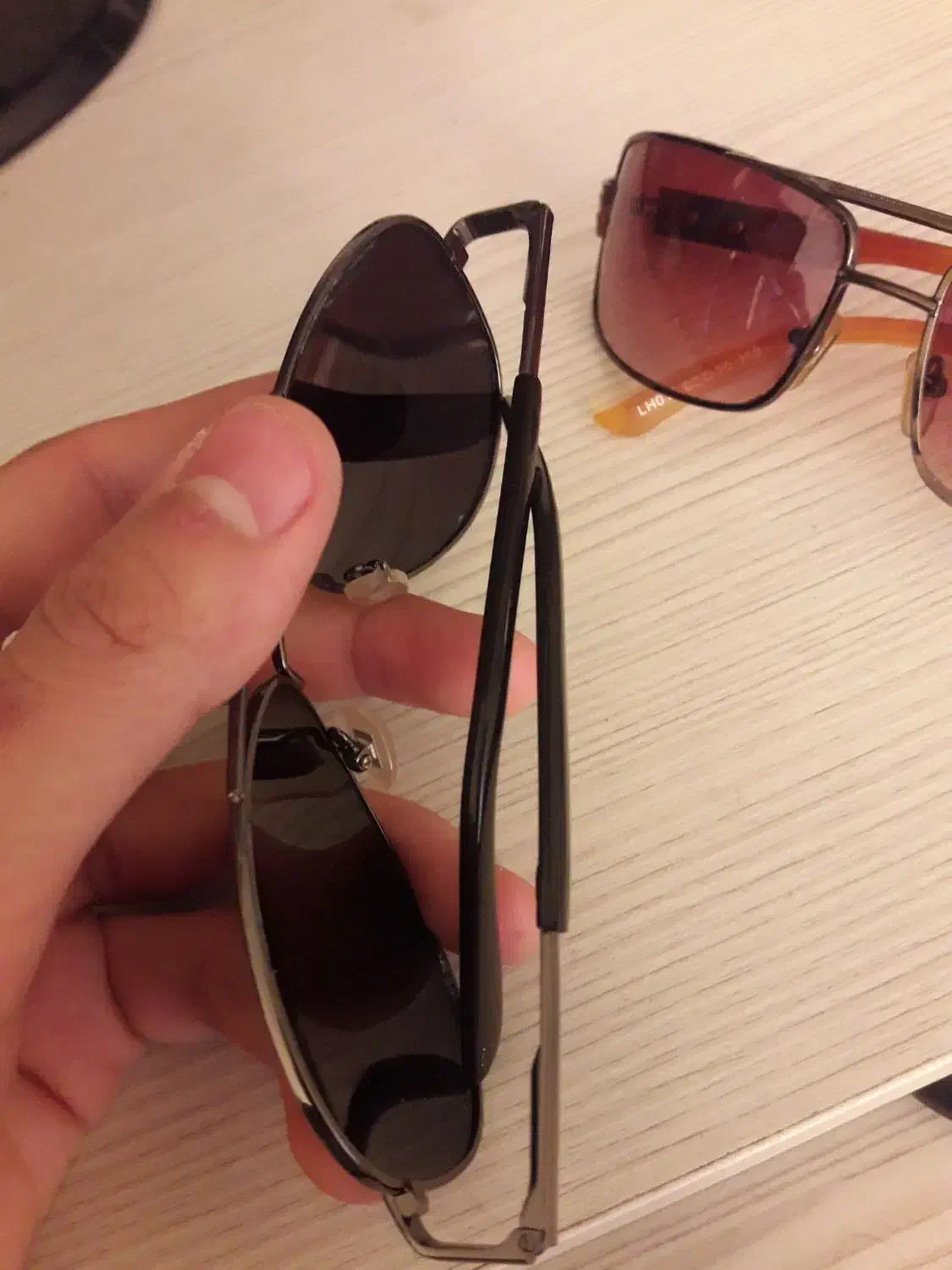 دو تا عینک در عکس مشخصه|زیورآلات و اکسسوری|فردیس, فردیس|دیوار