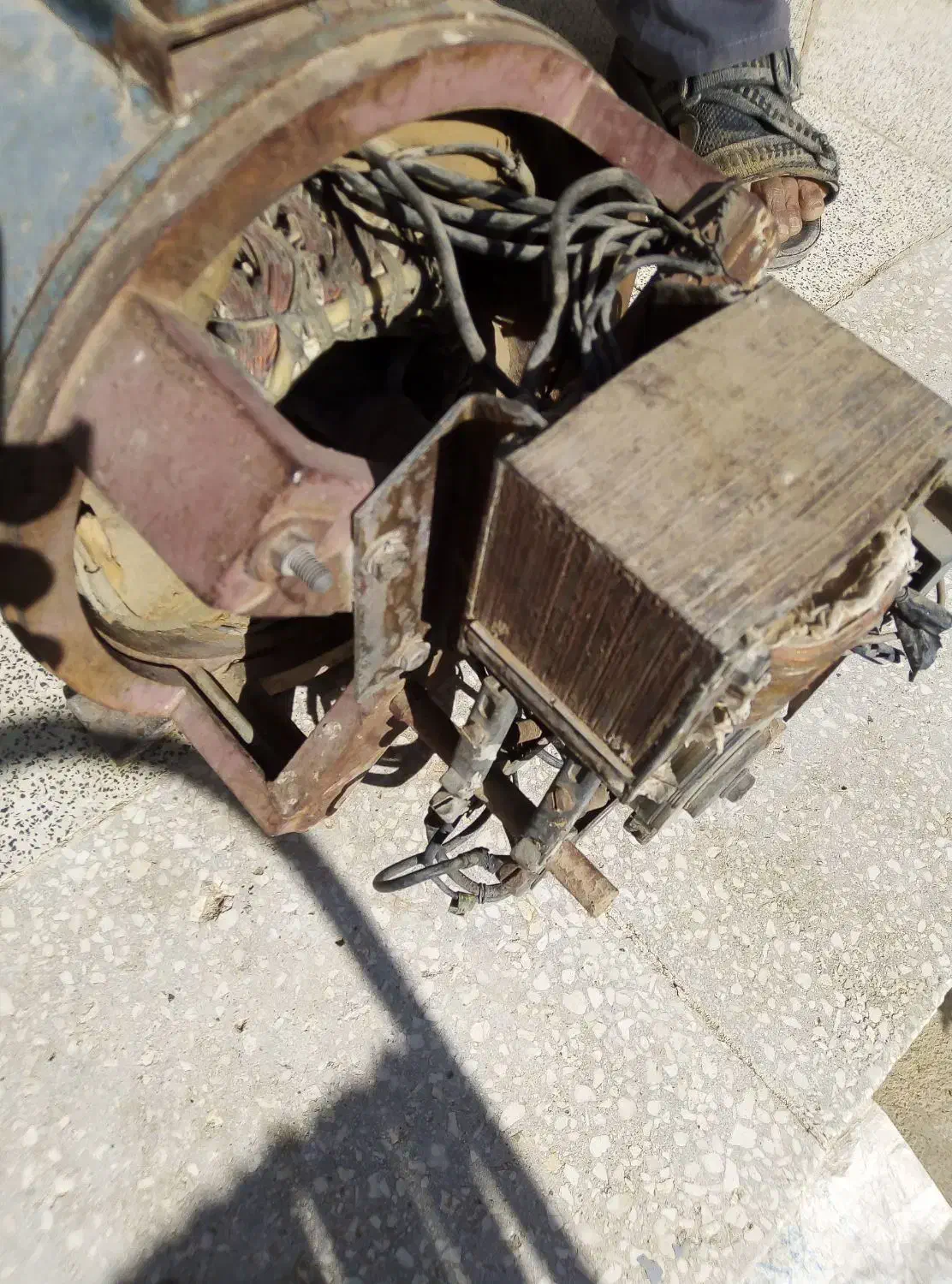 دینام 3فاز 10 کاوا 15 آمپر 1500 دور|ماشین‌آلات صنعتی|روداب, |دیوار