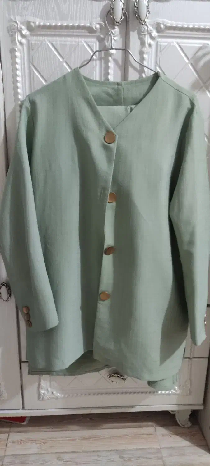 مانتو و بافت|لباس|قرچک, زیبا شهر|دیوار